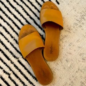Madewell Tan leather sandal